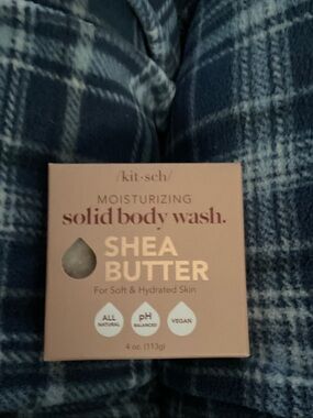 Kitsch Shea Butter Solid Body Wash - Mauve Pink Box